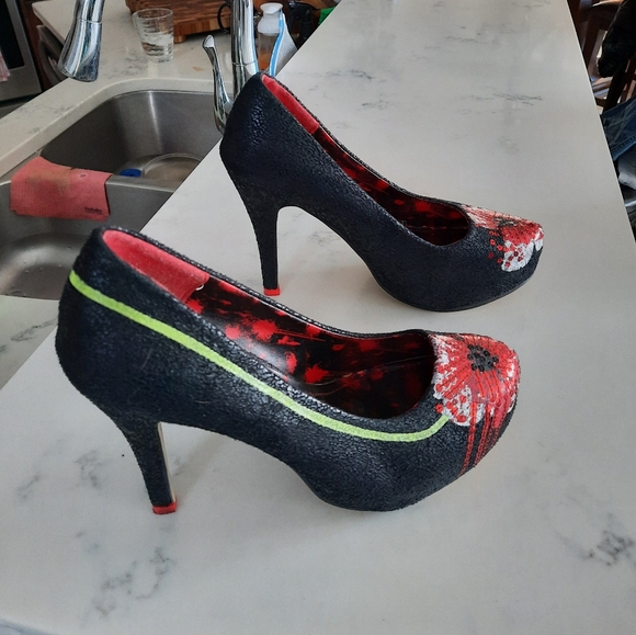 Iron Fist Heels - Picture 3 of 8